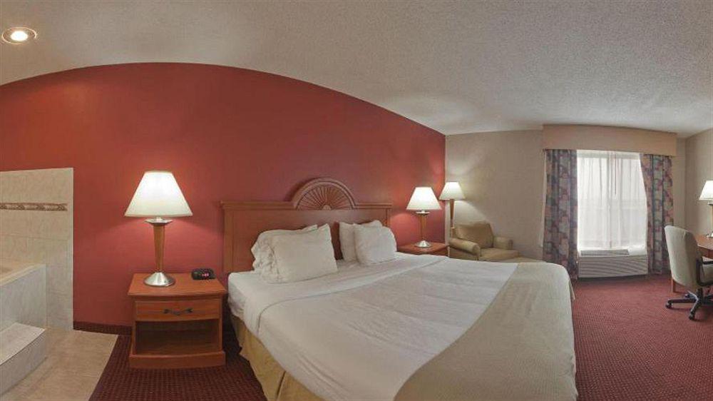 Quality Inn & Suites Lawrenceburg Eksteriør bilde