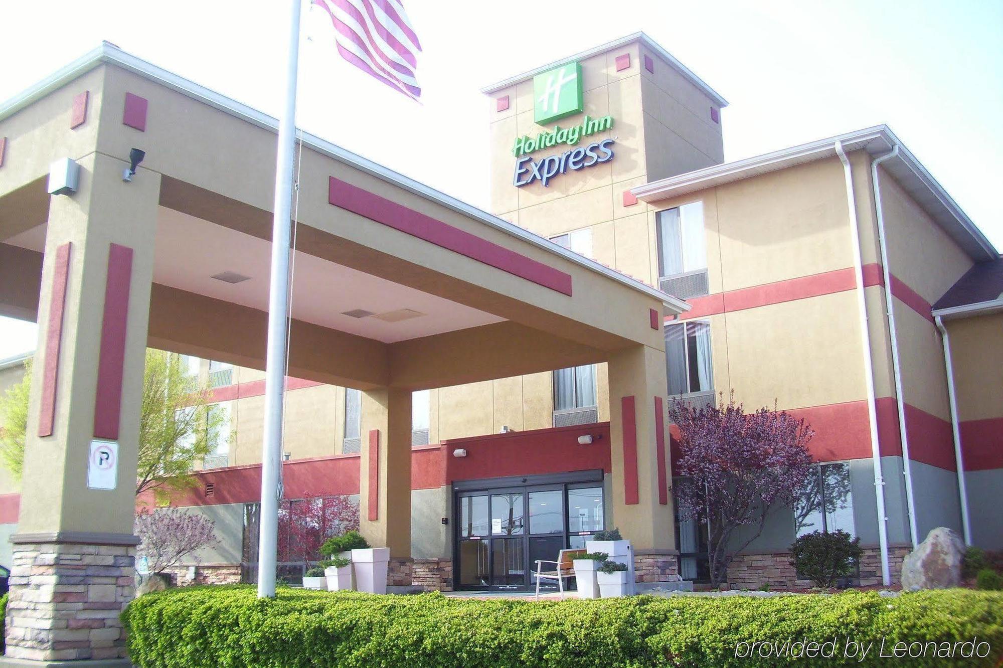 Quality Inn & Suites Lawrenceburg Eksteriør bilde
