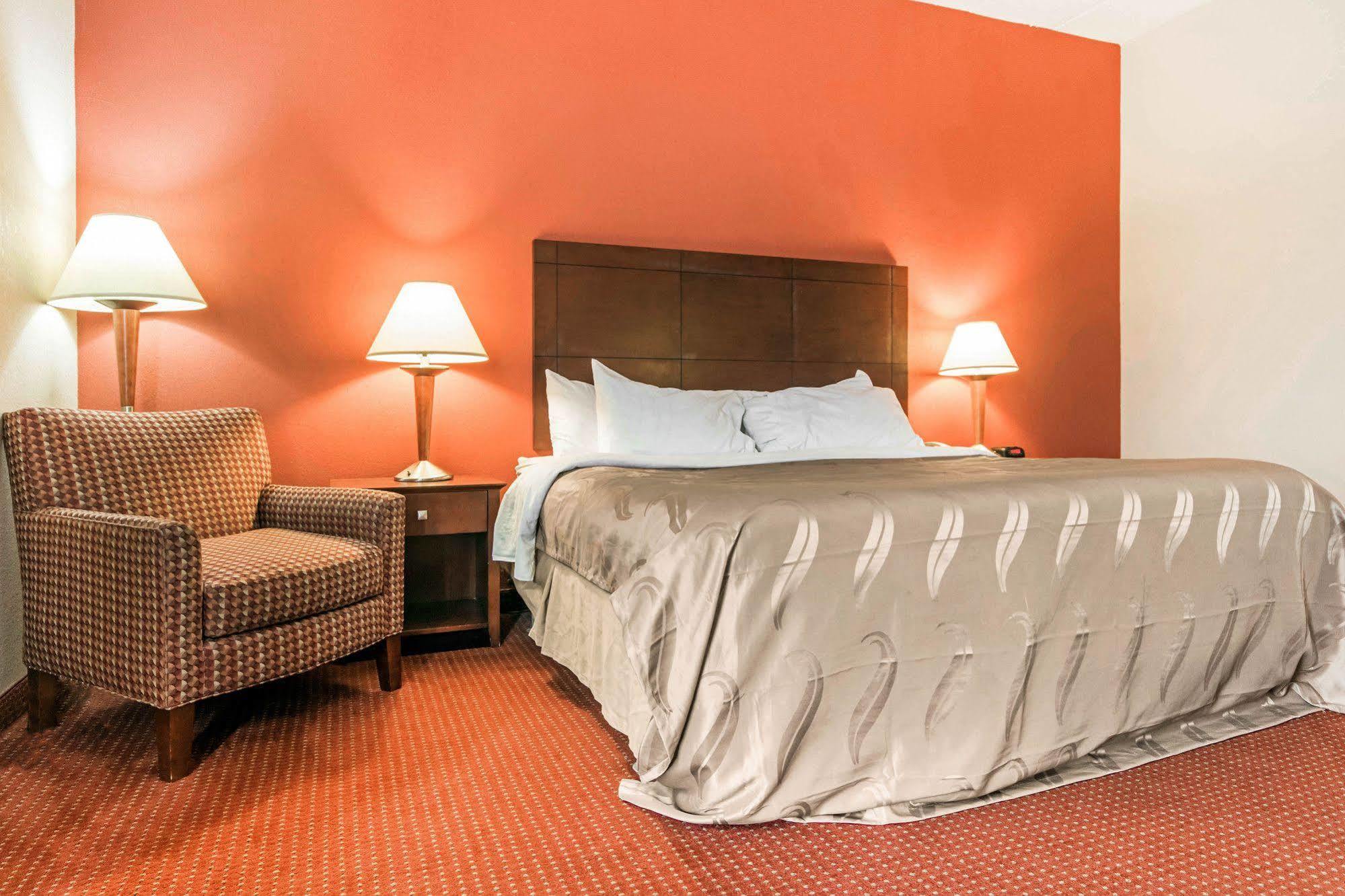 Quality Inn & Suites Lawrenceburg Eksteriør bilde