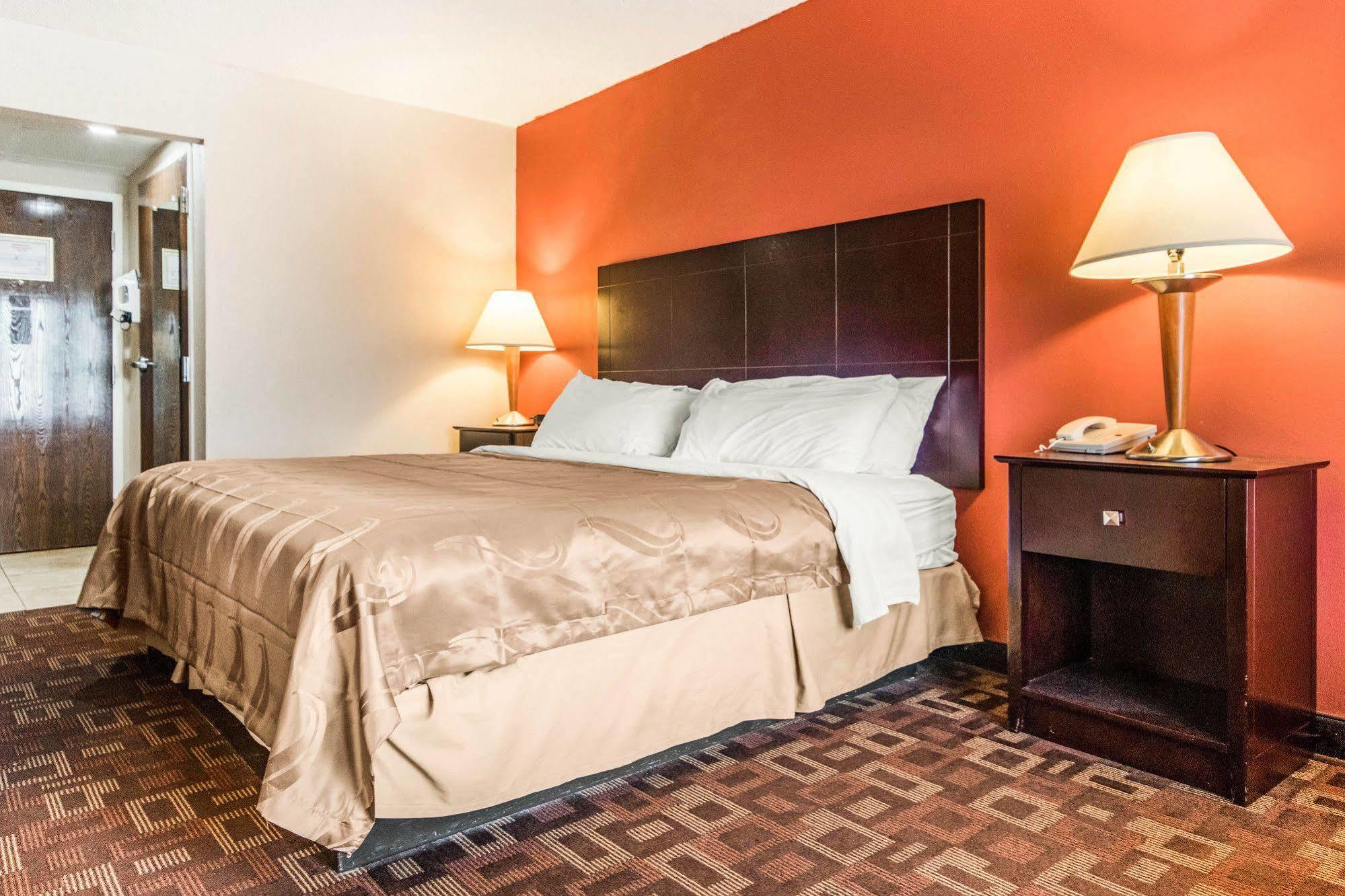 Quality Inn & Suites Lawrenceburg Eksteriør bilde