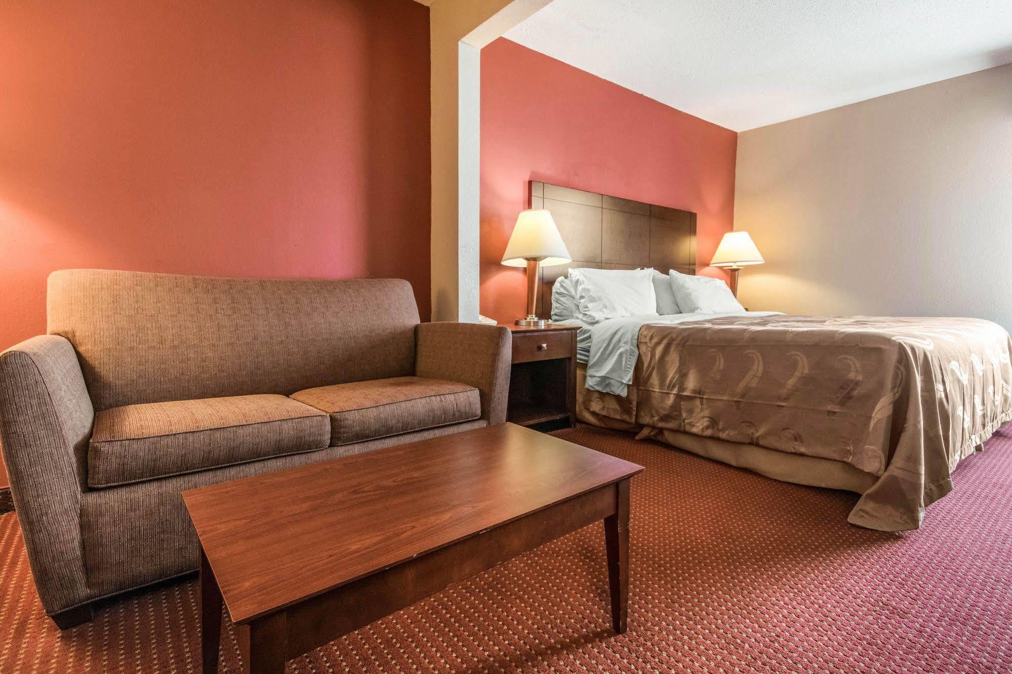 Quality Inn & Suites Lawrenceburg Eksteriør bilde
