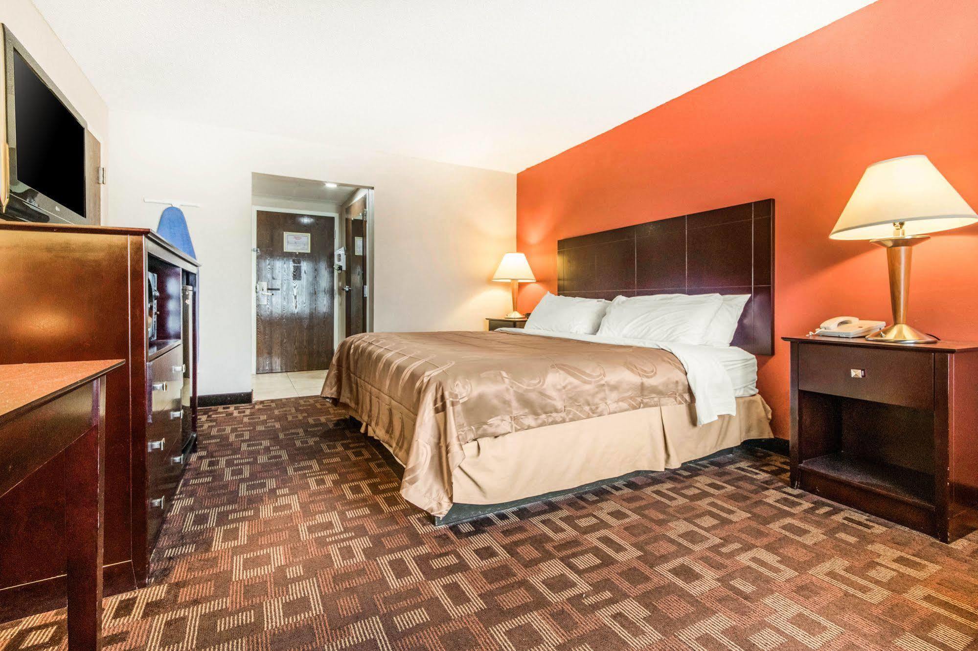 Quality Inn & Suites Lawrenceburg Eksteriør bilde